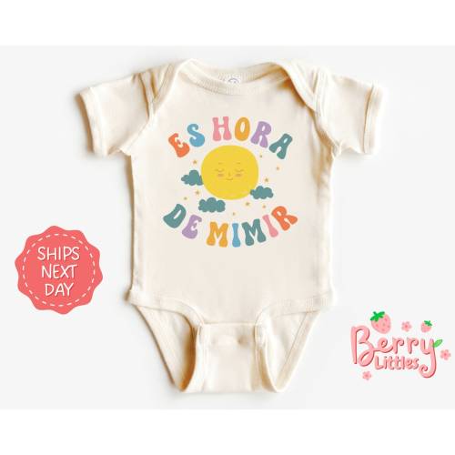 Ya Es Hora de Mimis Spanish Baby Onesie® - Cute Latino, Latina Newborn Infant Outfit Gift - Retro Vintage Natural Youth Onesie® BRY-0915