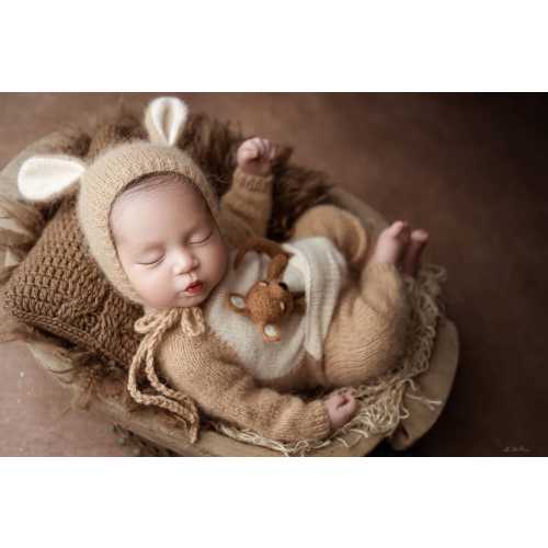 Kangaroo romper and felted kangaroo for newborn photography