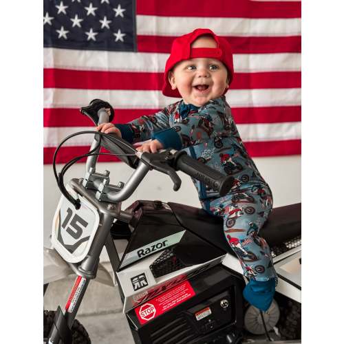 Freedom Ride Snoozer – Fletch