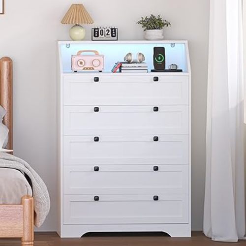 White Dresser Tall 5 Drawer Dresser for Bedroom, Wood Chest of Drawers with LED Lights, Charging Station, Metal Handles, Modern Storage Cabinet and Organizer Drawers for Living Room, Hallway