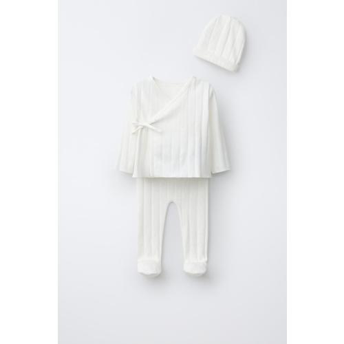 NEWBORN APPLE PRINT SET - Oyster-white | ZARA Canada
