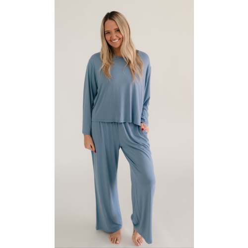 Women's Long Sleeve and Pants Set In Infinity Blue