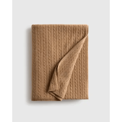 Cable Knit Cashmere Throw in Minimal Pink