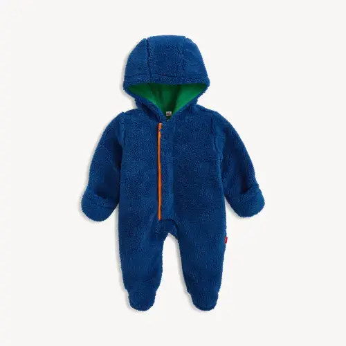 Magnetic Me - Winter Suit