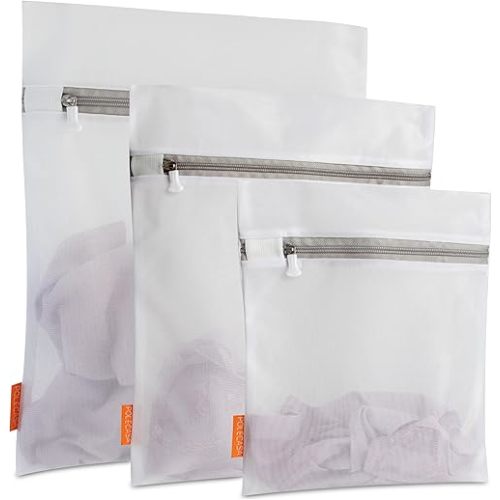 Polecasa 3Pcs Mesh Laundry Bags with Sturdy Zipper, Even Mesh Holes, Variety Sizes for all Your Delicates, Lingerie, Bras, Baby Clothes -Travel Essentials (1 Large, 1 Medium, 1 Small)