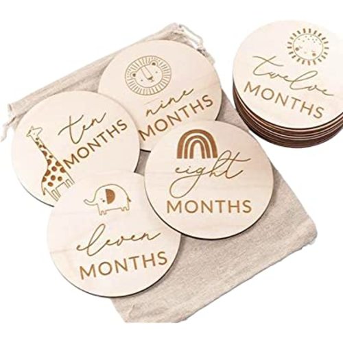 Baby Milestone, 13 Pcs Pregnancy Baby Cute Animals Monthly Announcement Wooden Number Milestone Blocks Personalized Gifts for Baby Girls Boys Shower Hospital Nursery Wall Decor