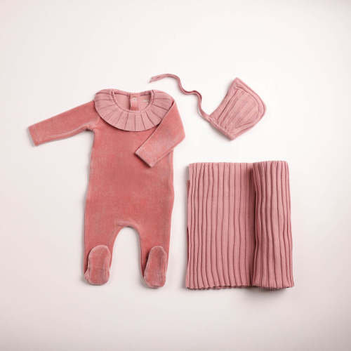 Bee & Dee Tea Velour Rose Pleated Knit Collar Layette Set