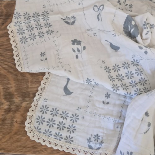 Delft Tile QUILTED 6 Layer Gauze Blanket