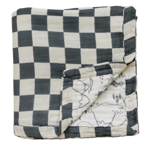 Charcoal Checkered + Summit Muslin Quilt