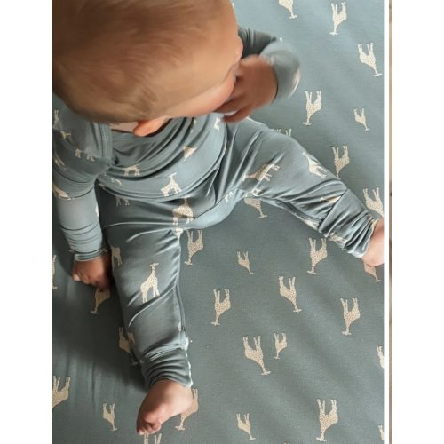 Giraffe Moss Sage Convertible Footie Pajamas | günamüna