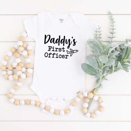 Daddy's First Officer BodySuit, Airplane Travel, Pilot Onesie® Daddy's Copilot, Grandpa's, Baby Shower Gift, Welcome Baby, Uncle’s Copilot