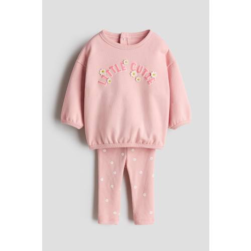 2-PIECE TOP AND LEGGINGS SET