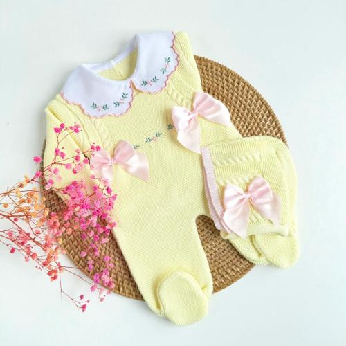 (0-3 months) Paula Flores Three Piece Knitted – Piccoli Mundo USA