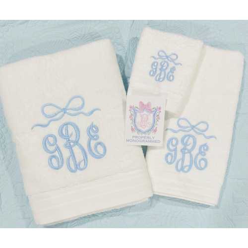 Monogrammed Towel Set: Personalized Bath & Hand Towel/ bow Monogram Towels/ Dorm Bathroom Decor