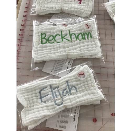 Personalized burp cloth, Muslin Burp cloth, Embroidered Burp Cloth, Soft Muslin, Gauze, Cotton, Burp cloth with name