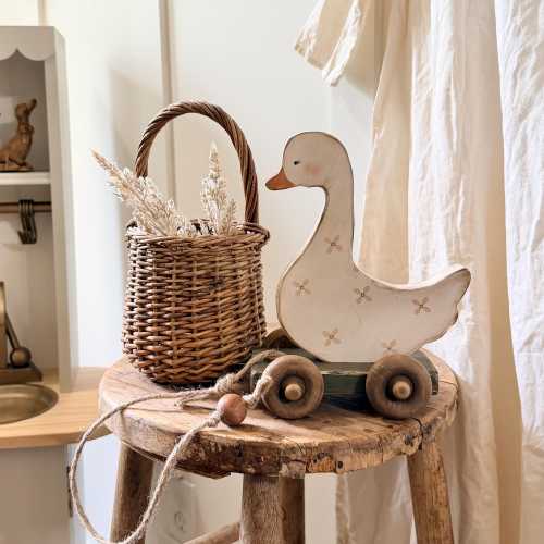 GOOSE WOODEN PULL decor | nursery decor | kids' room | photo prop | shelf decor | vintage | primitive | antique