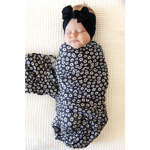 BLACK + CREAM MINI DAISY | SWADDLE – COZYS