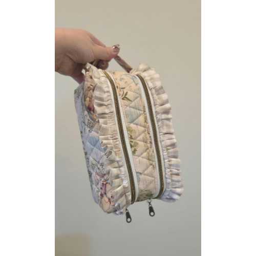 Pooh Bear Diaper and Wipe Pouch with Ruffles