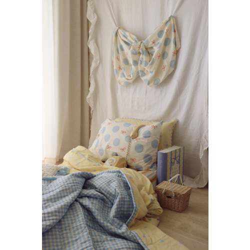 Butter Dot Reversible Quilt – Play Linen
