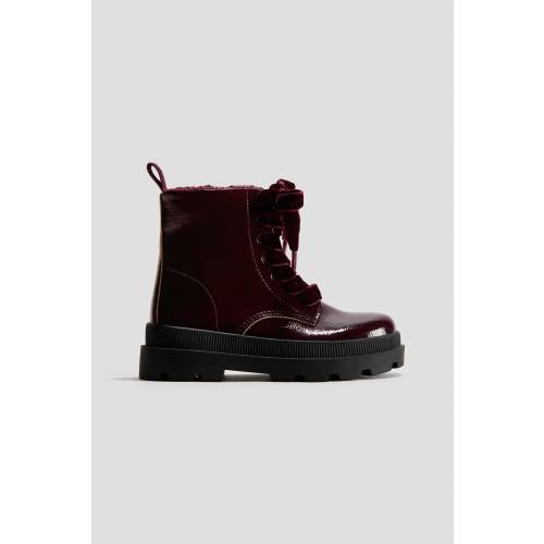 CHUNKY LACE-UP BOOTS