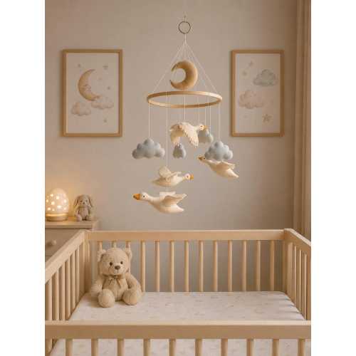 Goose baby nursery mobile - Baby mobile goose- Baby mobile neutral - Goose baby shower -Baby crib - felt gosse