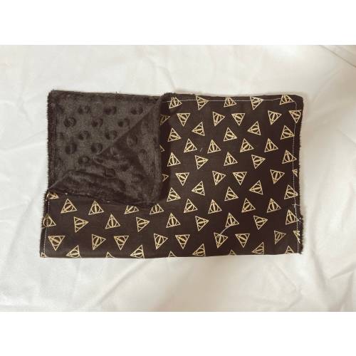 Wizard Themed Burp cloth made with licensed Harry Potter Fabric| mom to be|baby shower gift|magic baby|witch|gender neutral|minky|burp cloth