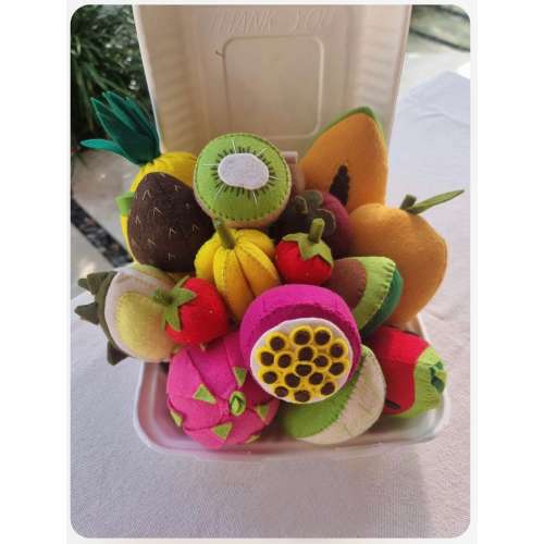 Felt Fruit Basket Set: 17-Piece Montessori Kitchen Pretend Play