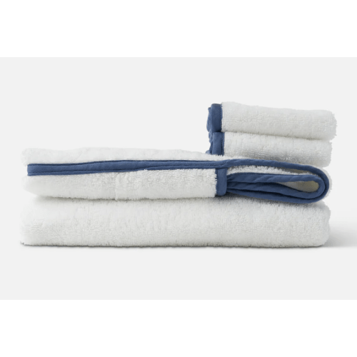 The Hooded Towel + 2 Washcloth Set - Coconut / Grapefruit