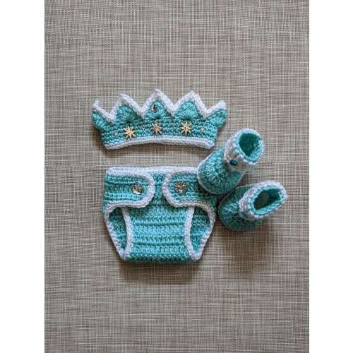 Queen Elsa baby girl set: Crown, Diaper cover, Booties, Crochet Princess outfit, Baby shower gift, Newborn picture, Photo prop
