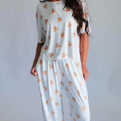 Women's T-Shirt and Pants Set in Teddy
