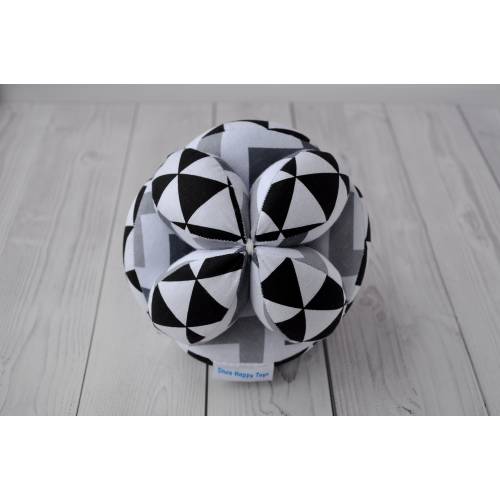 Montessori ball, Monochrome baby toys, Puzzle ball, High contrast black and white baby toys, Sensory baby toys, Montessori toys newborn