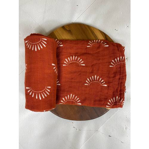 Handmade Bamboo Muslin Swaddle Blanket: Rust Sunburst Print