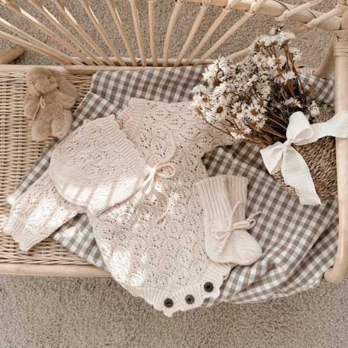 Vintage Lace Baby Outfit, 100% Cotton Heirloom Set, Newborn Romper Bonnet Booties, Photo Prop Baby Shower Gift, Timeless Set Knit baby Girl.