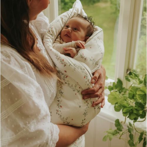 Botanical Berries Baby Duvet - Ivory