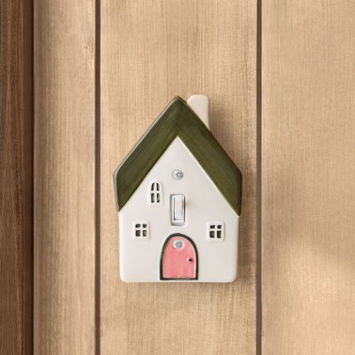 Emma Chamberlain Cottage Switch Plate | West Elm