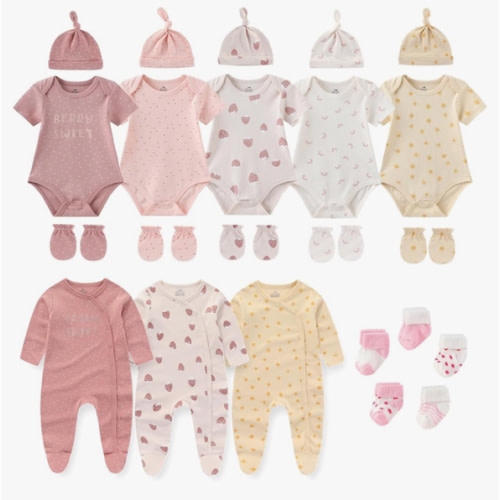 New Born Clothes Cotton Layette Gift Set Unisex Baby Outfit and Accessories Newborn Essentials Must Haves