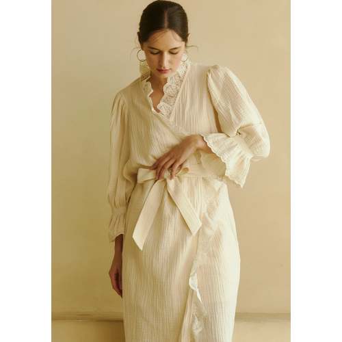 LACED MUSLIN ROBE