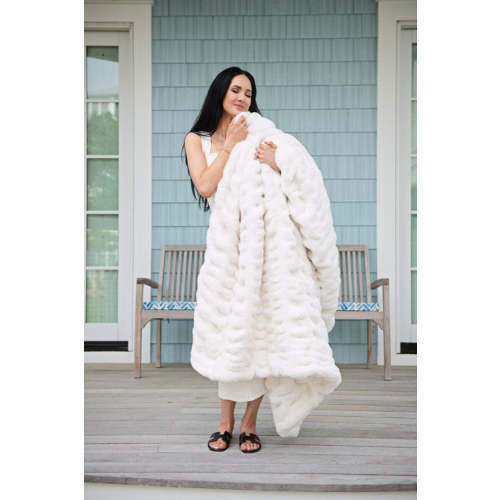 Minky Couture | Hugs Cream Blanket (Infant)