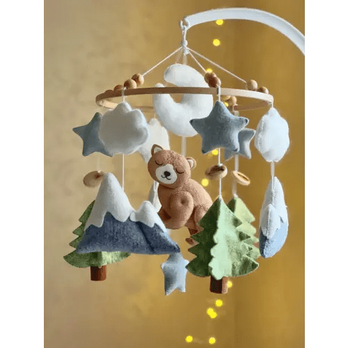 Nursery mobile crib Woodland mobile animals Baby mobile bear Baby boy mobile Baby shower gift Musical mobile felt