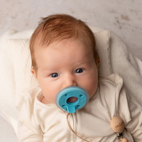 single babypace® breast‑like pacifier in lagoon | mōmi