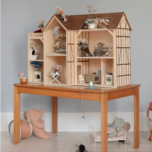 Maileg Farmhouse Dollhouse– Odin Parker