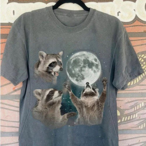 Racoons howling at the Moon Nursing T-shirt