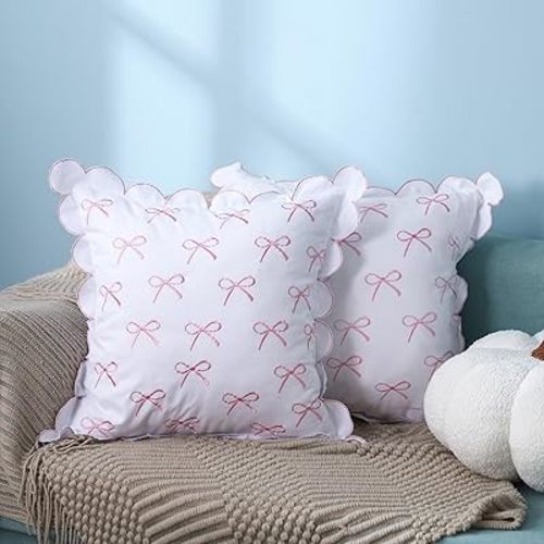 Geelin 2 Pcs Pink Bow Scalloped Pillow Cover, 18 x 18 Inch Coquette Bow Scallop Throw Cushion Case Cotton Pillow Case for Couch Sofa Bedroom Home Decor, Grandmillennial Style