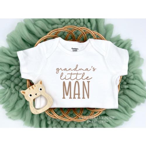 Embroidered Grandma’s Little Man Bodysuit, Pregnancy Announcement to Grandma, Sweet Baby Boy Bodysuit, Grandma Baby Announcement, Lil Man