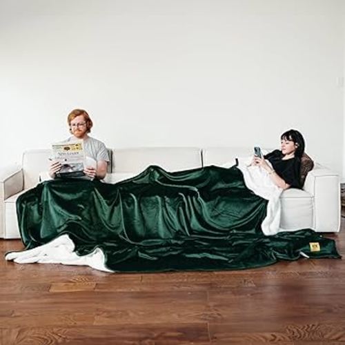 Big Blanket Co Sherpa Stretch Blanket Forest| Immerse Yourself in The Best Sherpa Blanket | 10 x 10 ft Blanket | Huge Blanket Perfect for The Entire Family | Machine Washable