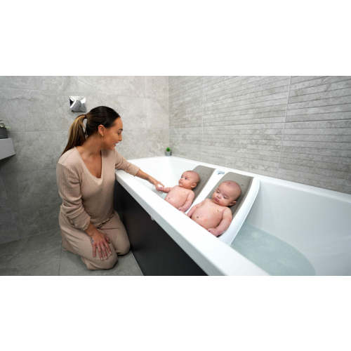 Twin Bath: Safe and Convenient Bathing Solution for Twins – bumble beez