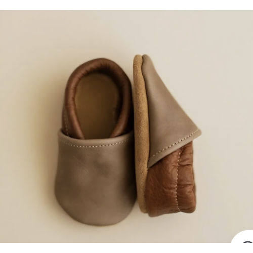 Gender Neutral Taupe and Brown Leather Baby Moccs – Sun & Lace