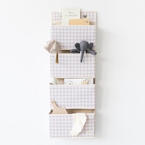 3 Sprouts Over the Door Organizer -Hanging Baby Organizers & Storage with 4 Large Pockets & 2 Hooks for Baby Clothes, Toy, Stuffed Animal -Newborn Essential for Nursery & Toddler Rooms - Gingham Beige