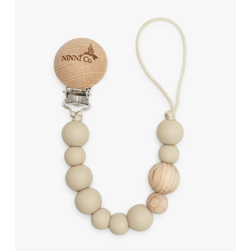 Ninni Co. Toffee Brown Pacifier Clip