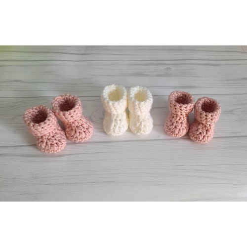 Crochet Baby Booties: Cozy Acrylic Newborn Crib Shoes